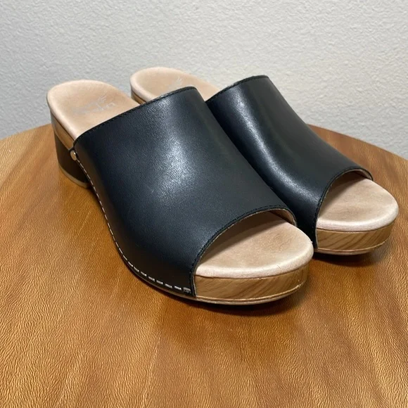 Dansko Maci Leather Slip On Clog Platform Sandals Black & Tan Size 37 (US 6.5-7) - Picture 7 of 16